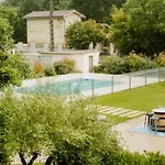 Bordeaux Arena فندق 3*