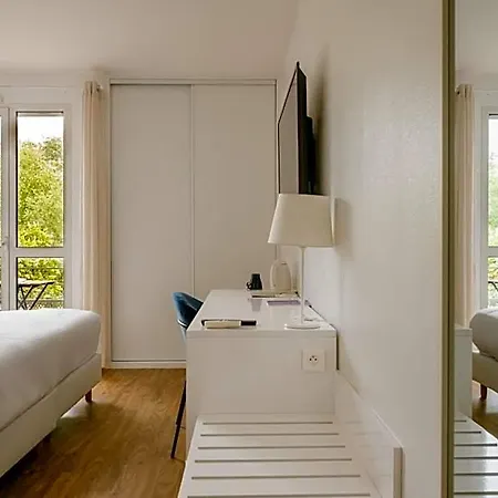 Bordeaux Arena Hotel Latresne